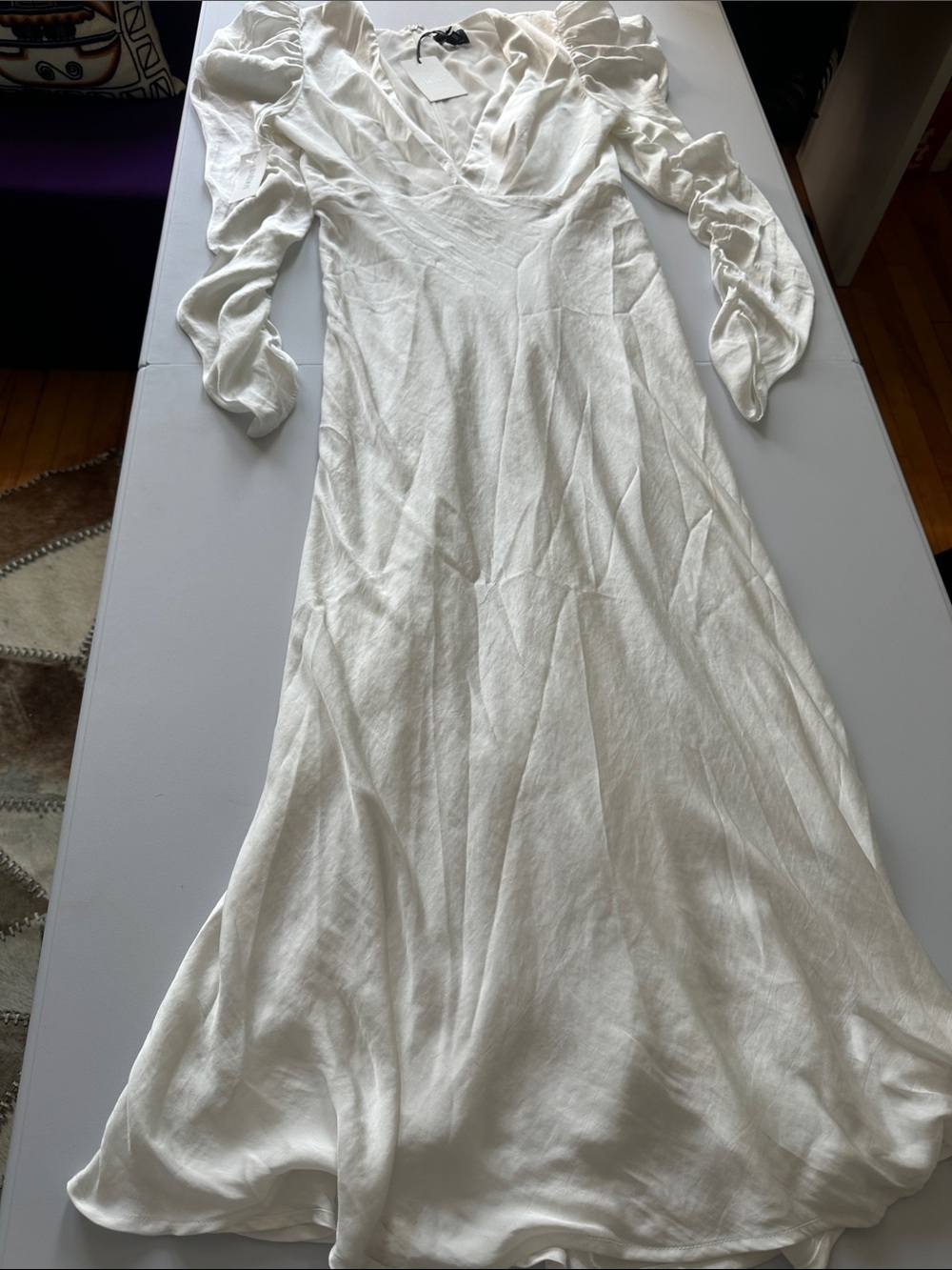 Y—Bardot White V-Neck Maxi Dress with long Sleeves